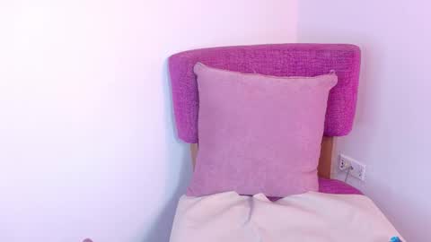 Kitty Hill online show from February 2026 07:51:01 AM