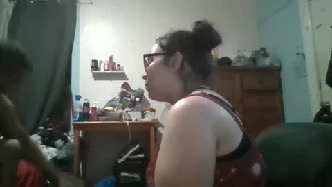 kivs19 online show from November 2025 12:35:02 AM