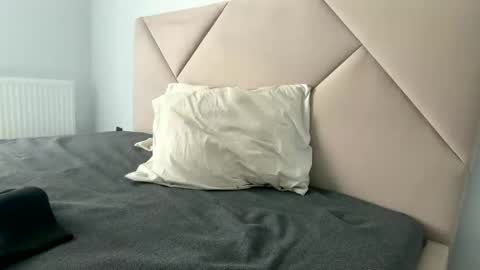 kiwigray online show from December 2025 12:11:02 PM