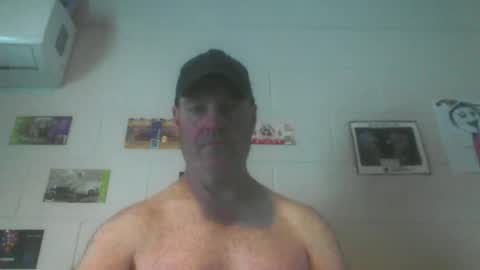 kiwiguy19773 online show from October 2025 09:59:02 PM