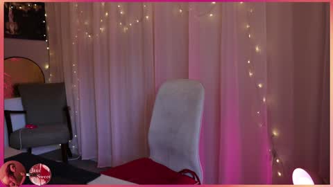 JaneSweet online show from December 2025 12:31:02 PM