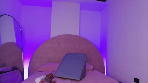 Snapshot of kkira_doll chatting on May 2026 11:59:01 AM Kkira online show from May 2026 11:59:01 AM