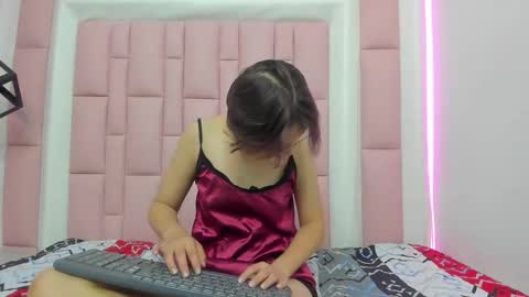 Snapshot of klaret_toy chatting on September 2025 01:05:01 PM Klaret online show from September 2025 01:05:01 PM