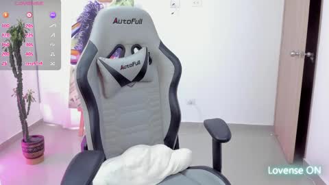 Snapshot of kleogold_1 chatting on March 2025 08:35:02 PM Christina online show from March 2025 08:35:02 PM