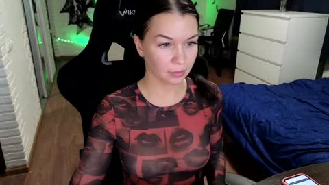 Alisa.         online show from December 2024 09:52:01 PM