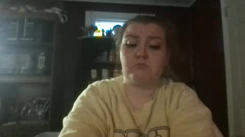 kmarie1196 online show from February 2026 11:09:01 PM