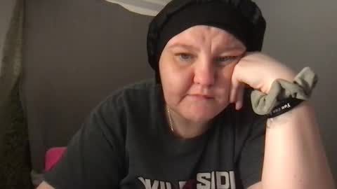 kmarie1196 online show from March 2026 02:26:01 AM