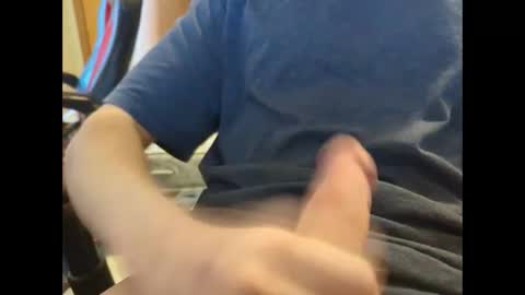 Snapshot of kniloc chatting on February 2025 07:30:01 PM kniloc online show from February 2025 07:30:01 PM