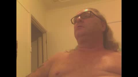 knobout online show from December 2024 07:58:01 AM