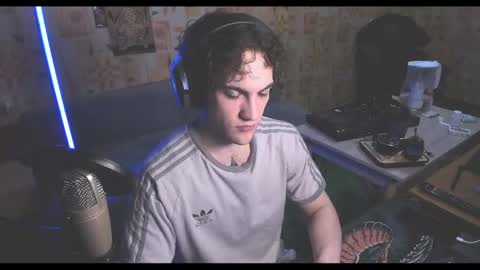 Snapshot of kolyakayne chatting on April 2026 06:27:02 AM Kolya Kayne online show from April 2026 06:27:02 AM