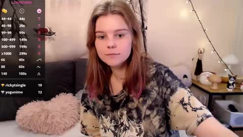 Snapshot of komorebbi chatting on January 2025 01:21:02 AM Marta online show from January 2025 01:21:02 AM