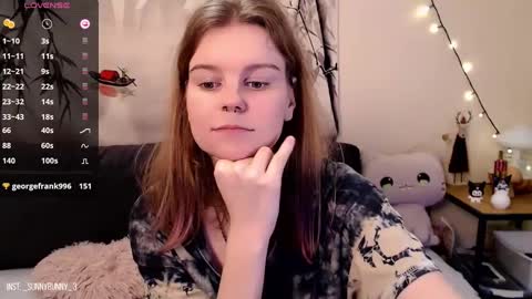 Snapshot of komorebbi chatting on January 2025 12:57:02 AM Marta online show from January 2025 12:57:02 AM