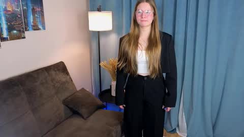 Snapshot of koolyquiser chatting on November 2025 01:55:01 PM Jenna online show from November 2025 01:55:01 PM