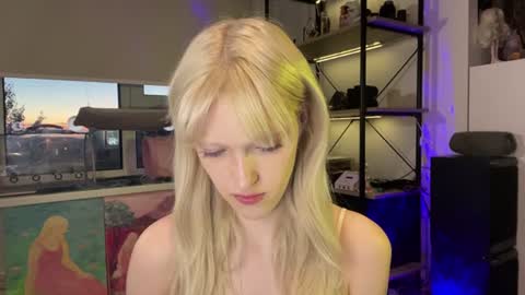 Ariela online show from July 2026 07:39:01 PM