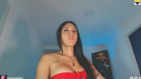 Snapshot of kortneyhills chatting on May 2026 01:22:02 AM Kortneyhills - Aries online show from May 2026 01:22:02 AM