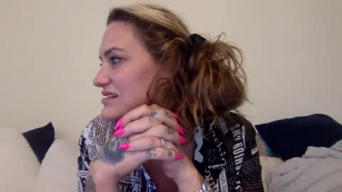 koyoteej online show from January 2025 02:42:02 PM