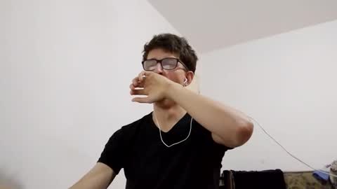 Snapshot of kpo10 chatting on December 2024 04:10:01 PM Facu online show from December 2024 04:10:01 PM