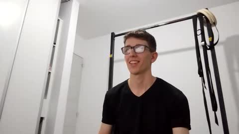 Snapshot of kpo10 chatting on December 2025 04:19:01 AM Facu online show from December 2025 04:19:01 AM