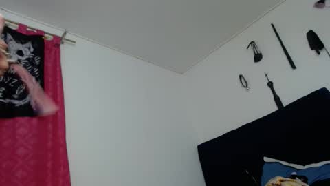 Snapshot of kratos_and_afrodita chatting on May 2026 01:22:01 AM kratos_and_afrodita online show from May 2026 01:22:01 AM