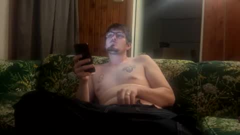 Snapshot of krimsoncircuit chatting on November 2025 04:44:01 AM krimsoncircuit online show from November 2025 04:44:01 AM