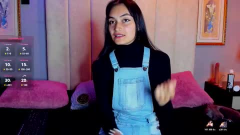 Nahomi online show from November 2025 11:43:02 AM