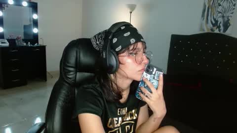 Krisha Ivanov online show from September 2025 07:08:01 AM