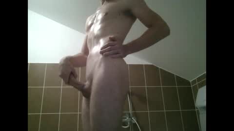 Snapshot of krissifitboy_xxx chatting on December 2024 06:02:02 AM krissifitboy_xxx online show from December 2024 06:02:02 AM