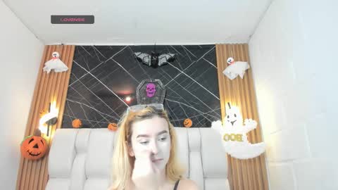 kristal online show from October 2025 01:50:02 PM