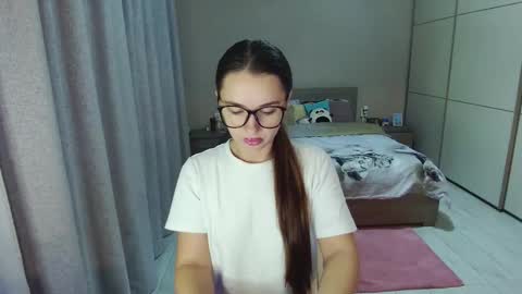 Snapshot of kristall_xxx chatting on October 2025 04:46:01 AM twitter Annemarye 23 online show from October 2025 04:46:01 AM