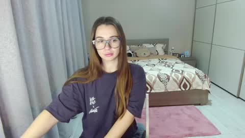 Snapshot of kristall_xxx chatting on November 2025 06:01:01 AM twitter Annemarye 23 online show from November 2025 06:01:01 AM