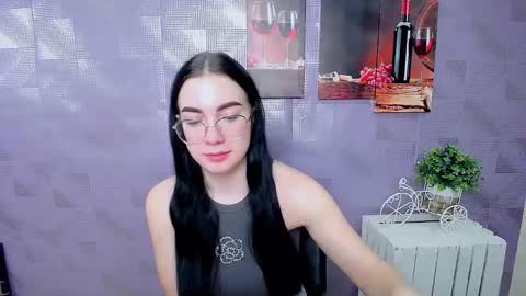 Kristen online show from November 2025 09:48:02 AM