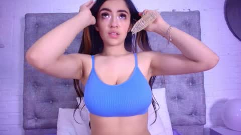 Snapshot of kristin_ramirez chatting on November 2025 05:27:01 PM Kristin online show from November 2025 05:27:01 PM