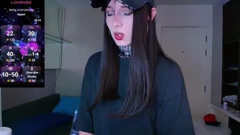 Snapshot of kristinaholland chatting on February 2025 11:42:02 AM kristina online show from February 2025 11:42:02 AM