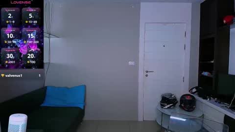 Snapshot of kristinaholland chatting on March 2025 05:18:02 PM kristina online show from March 2025 05:18:02 PM