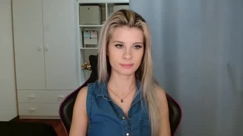 KristineAmore online show from February 2026 07:26:02 PM