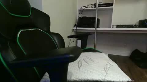 Kevin online show from October 2025 06:54:01 AM