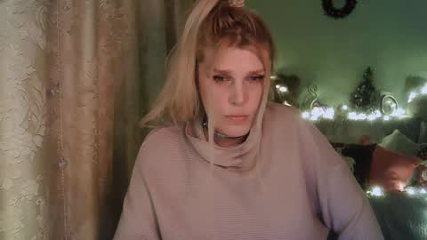 Snapshot of kudesnizza chatting on January 2025 02:25:01 PM Annika MTF ts post -op online show from January 2025 02:25:01 PM
