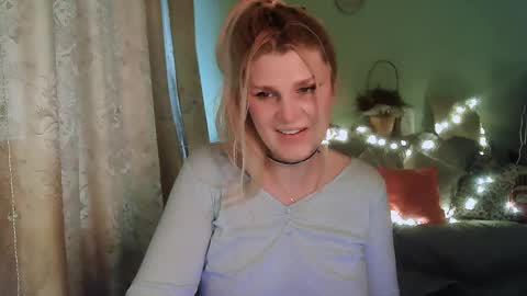 Snapshot of kudesnizza chatting on February 2025 11:09:01 AM Annika MTF ts post -op online show from February 2025 11:09:01 AM