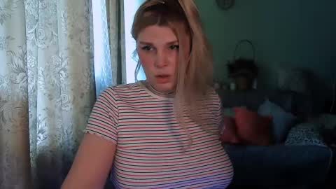 Snapshot of kudesnizza chatting on February 2025 10:28:02 AM Annika MTF ts post -op online show from February 2025 10:28:02 AM