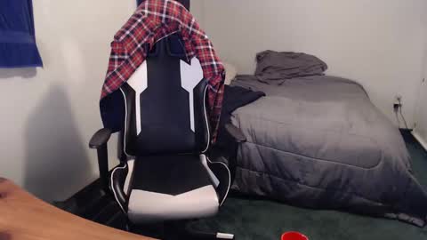 Kuggy online show from February 2025 07:38:02 PM