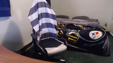 Kuggy online show from October 2025 08:18:01 PM