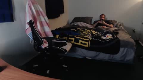 Kuggy online show from October 2025 10:12:01 PM