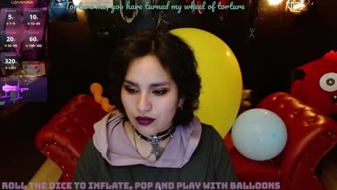Snapshot of kureiji_fetish chatting on December 2024 07:04:02 AM Fetiche Woman online show from December 2024 07:04:02 AM