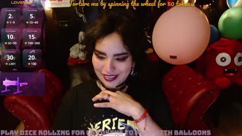 Snapshot of kureiji_fetish chatting on February 2025 02:40:02 AM Fetiche Woman online show from February 2025 02:40:02 AM