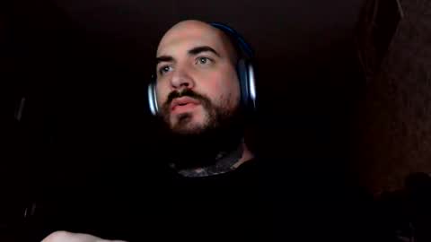 kuzmabig online show from November 2025 04:39:01 PM