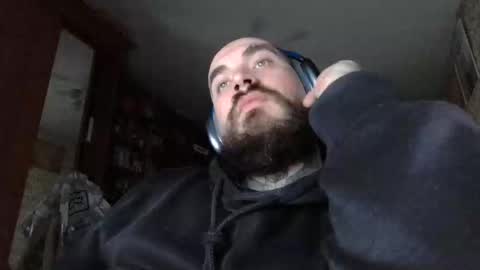 kuzmabig online show from November 2025 05:57:01 PM