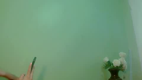 Snapshot of kween_romance chatting on January 2025 02:19:01 PM Kween online show from January 2025 02:19:01 PM