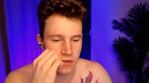 Snapshot of kyle_4u chatting on December 2024 07:05:02 PM Kyle online show from December 2024 07:05:02 PM