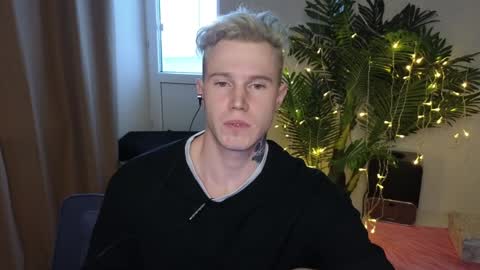 Snapshot of kyle_4u chatting on January 2025 06:01:02 AM Kyle online show from January 2025 06:01:02 AM