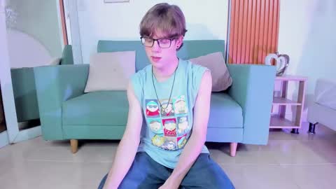 Snapshot of kyledusk chatting on December 2025 01:17:04 PM Kyle Dusk online show from December 2025 01:17:04 PM